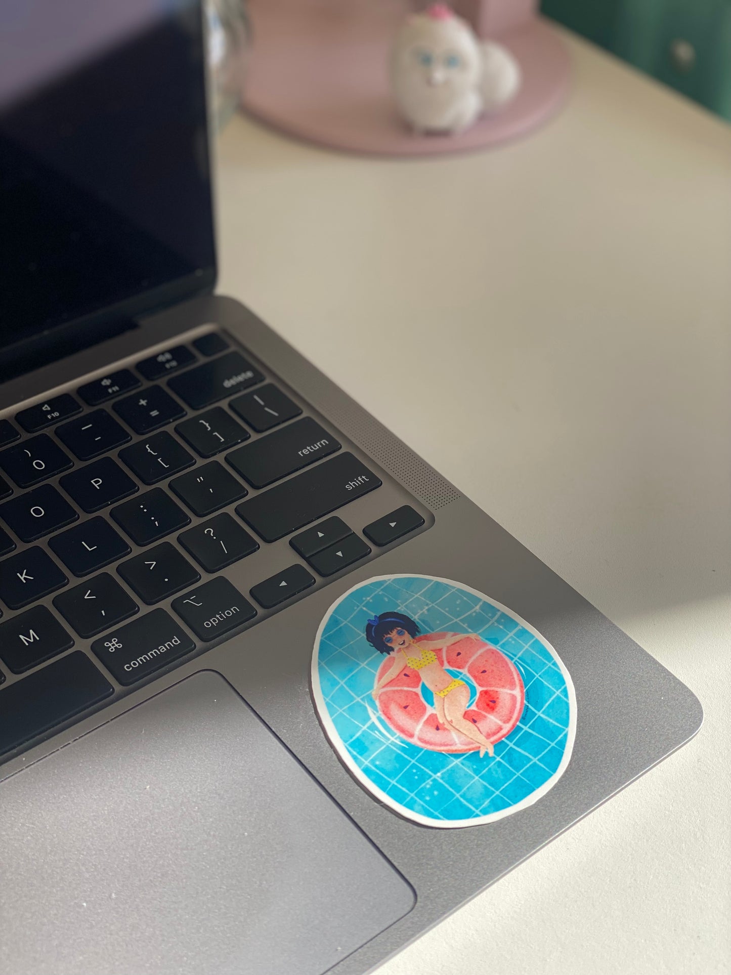 Summer Splash Vinyl Sticker, Girl in Swimming Pool decal, Cute girl sticker